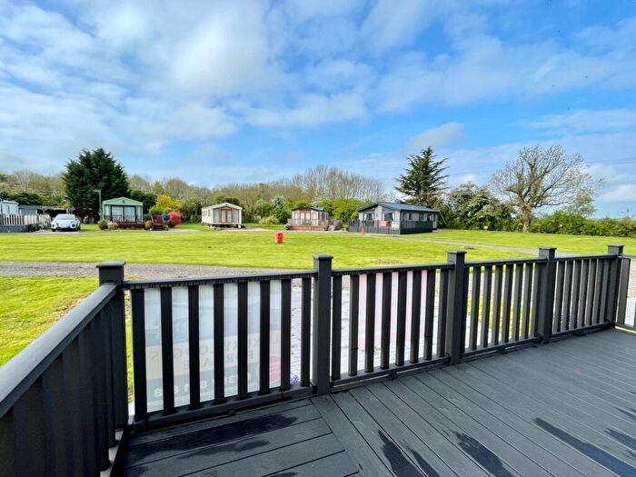 2 Bedroom Park Home For Sale In Orchard Lodge Park, Barton, B50