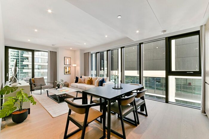 2 Bedroom Flat To Rent In George Street, South Quay, E14