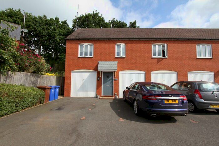 2 Bedroom Apartment To Rent In Ayres Drive, Bloxham, Oxon, OX15