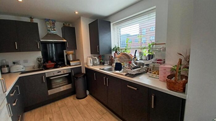 2 Bedroom Apartment To Rent In Shepherds Green Road, Shirley, B90