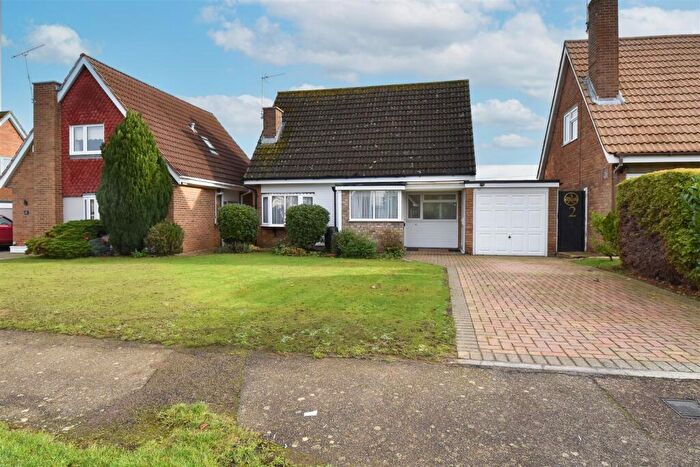 3 Bedroom Detached House For Sale In Shortcroft, Kelvedon Hatch, Brentwood, CM15
