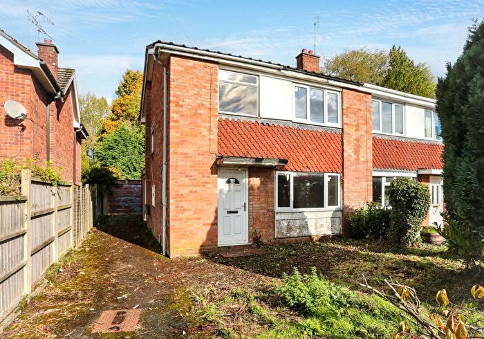 3 Bedroom Semi Detached House For Sale In The Lea, Stoke-On-Trent, Staffordshire, ST4