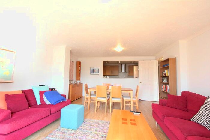 1 Bedroom Flat To Rent In Hermitage Court, Knighten Street, Wapping, E1W