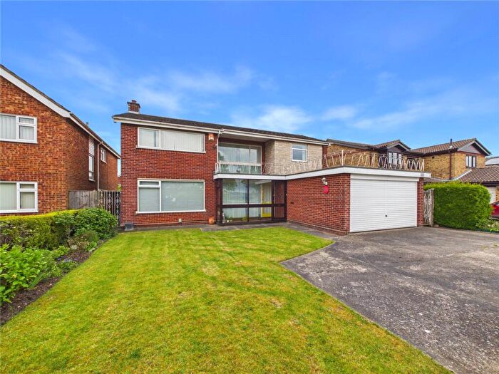 4 Bedroom Detached House For Sale In Henley Road, Ipswich, Suffolk, IP1