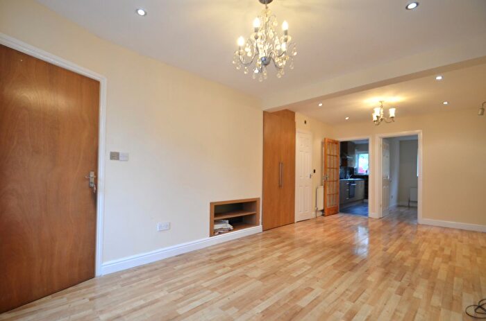 3 Bedroom Terraced House To Rent In Cranford Avenue, Stanwell, TW19