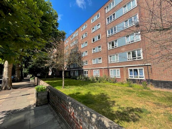 3 Bedroom Flat To Rent In Approach Road, London, E2