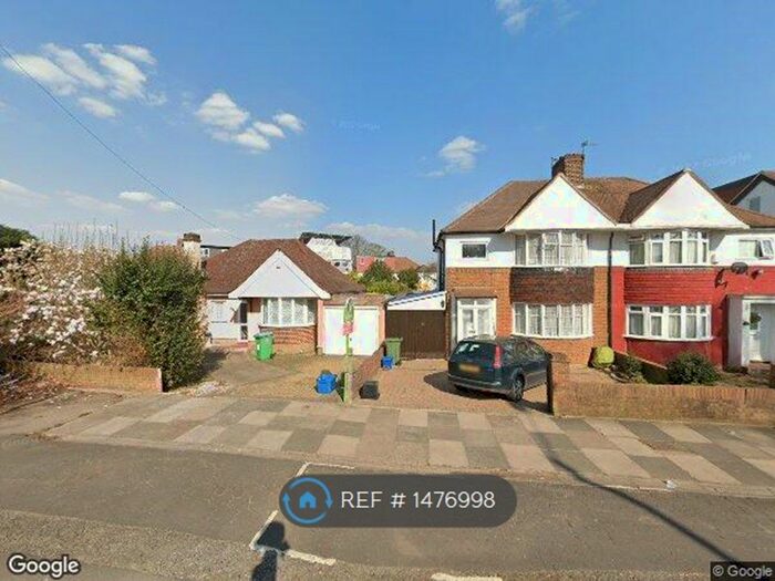 2 Bedroom Bungalow To Rent In Nelson Road, Twickenham, TW2