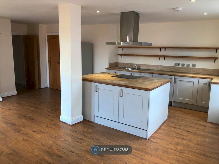 2 Bedroom Flat To Rent In Gloucester, Gloucester, GL2