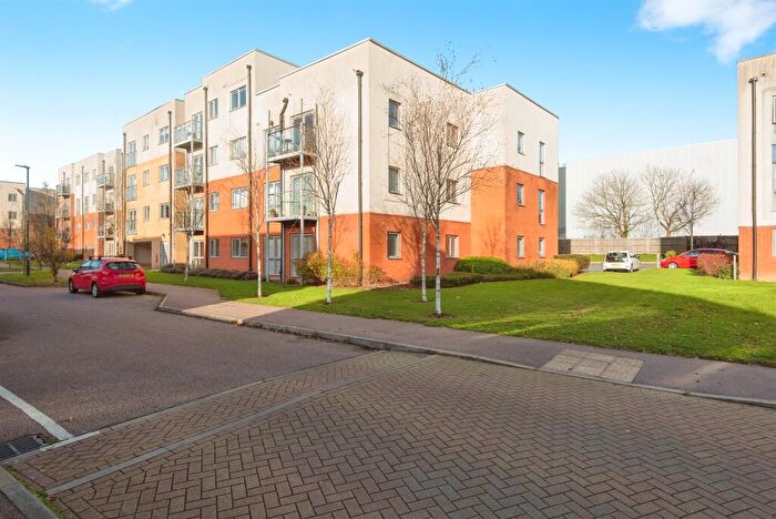 2 Bedroom Flat For Sale In Admiral Drive, Stevenage, SG1