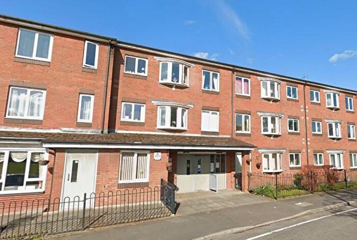 1 Bedroom Flat To Rent In Peel Lane, Heywood, OL10