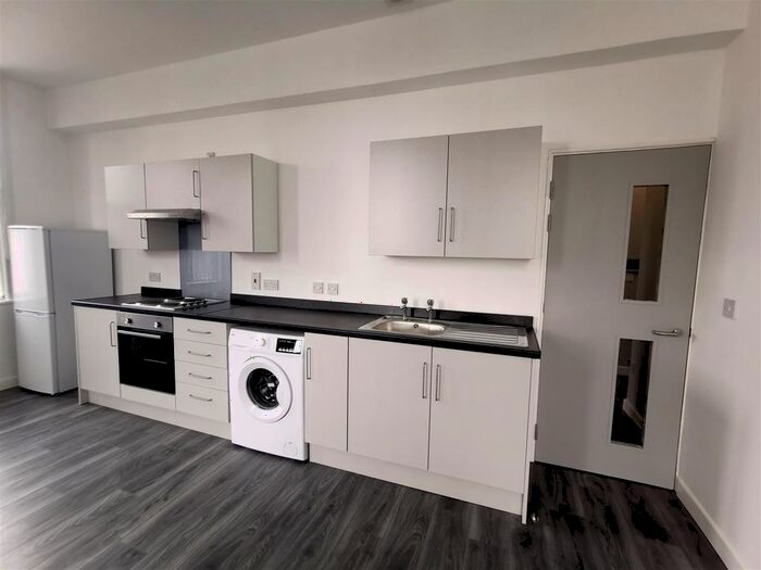 2 Bedroom Flat To Rent In Salisbury Road, Smethwick, B66