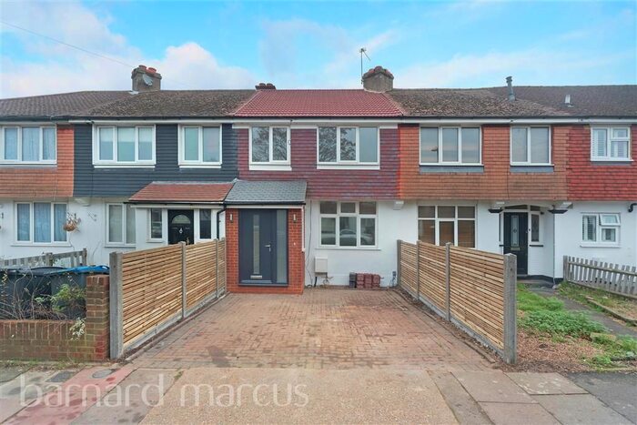 4 Bedroom Terraced House To Rent In Southwood Drive, Tolworth, Surbiton KT5