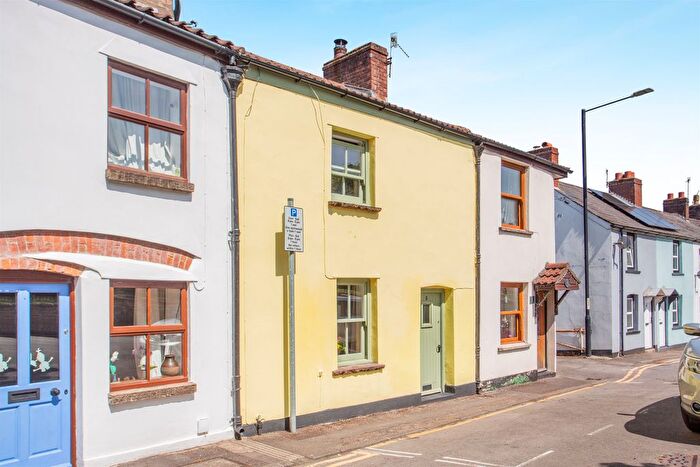 2 Bedroom Terraced House For Sale In Church Road, Chepstow, Monmouthshire, NP16