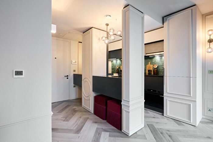 Studio To Rent In Willesden Lane, London, NW2