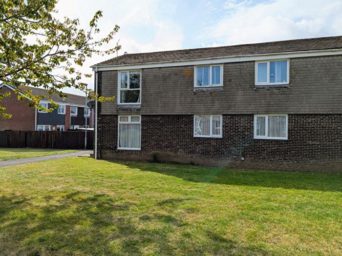 2 Bedroom Flat To Rent In Aln Court, Ellington, NE61