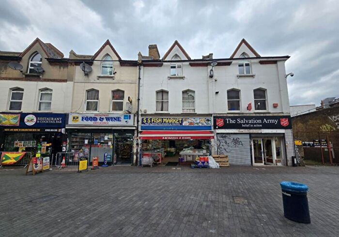 2 Bedroom Flat For Sale In A Catford Broadway, Catford, London, SE6