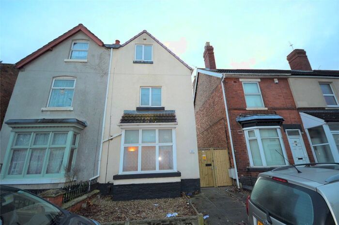 4 Bedroom Semi-Detached House To Rent In Hordern Road, Wolverhampton, West Midlands, WV6