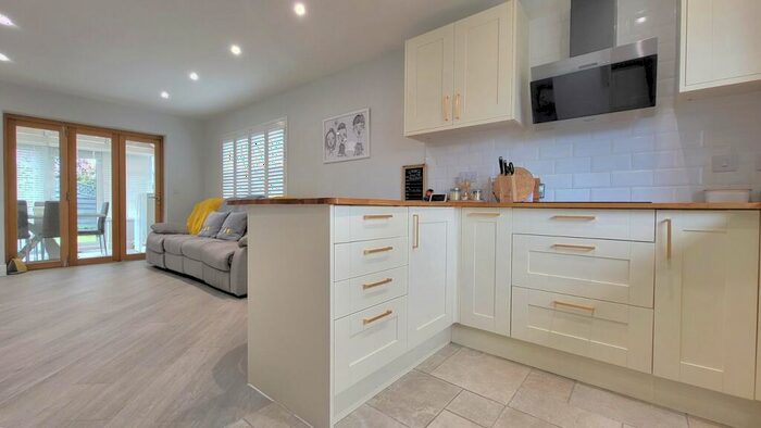 4 Bedroom Bungalow For Sale In Talbot Avenue, Orton Longueville, Peterborough, PE2