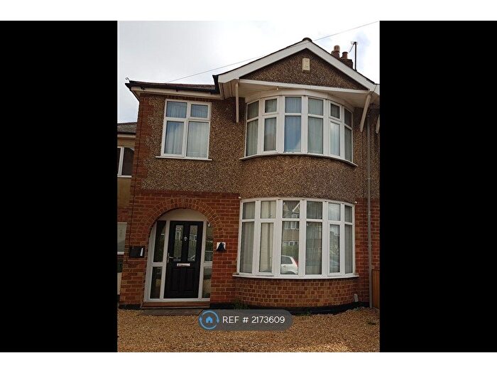 3 Bedroom Semi-Detached House To Rent In Oxford, Oxford, OX4