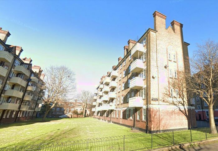 3 Bedroom Flat To Rent In Wyndham Estate, Camberwell, London, SE5