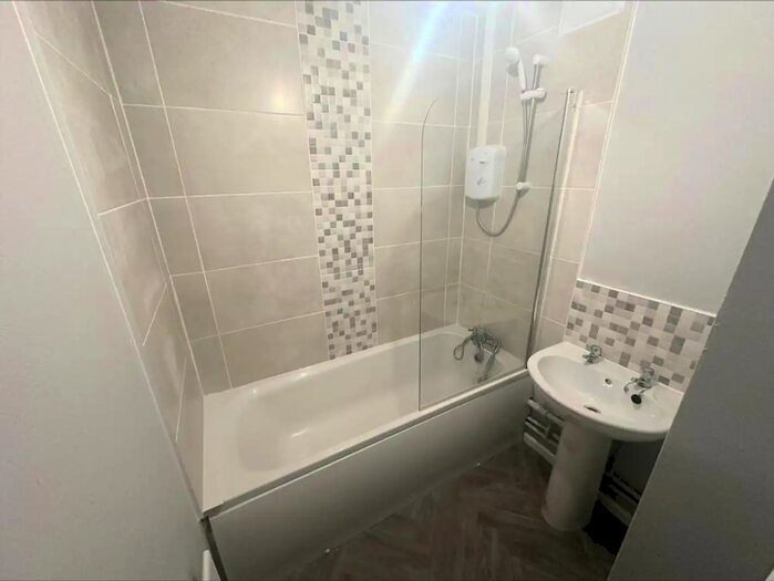 3 Bedroom Mid Terraced House To Rent In Constance Street, Belfast, BT5