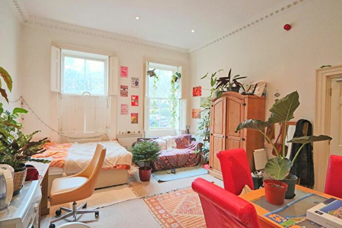 Studio To Rent In Berkeley Square, Bristol, BS8 - Photo 3