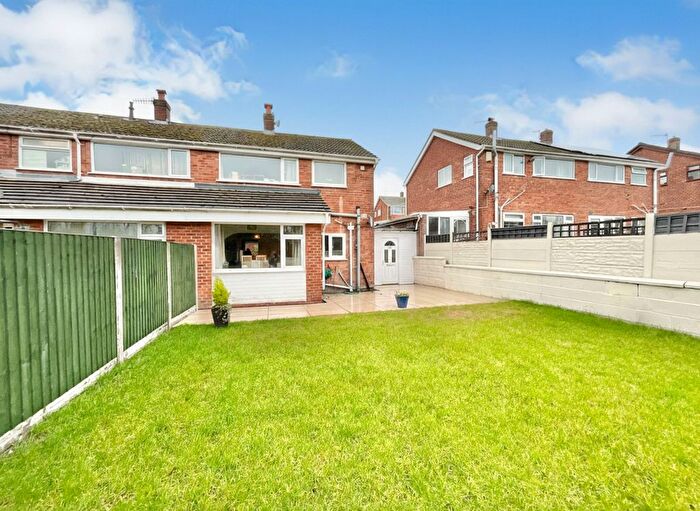 3 Bedroom Semi-Detached House For Sale In Westsprink Crescent, Stoke-On-Trent, ST3