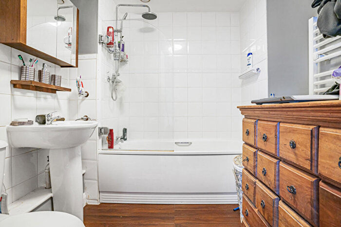 1 Bedroom Apartment For Sale In London Road, Croydon, CR0