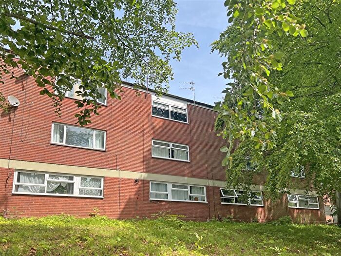 2 Bedroom Flat For Sale In Meadowlea, Madeley, Telford, TF7