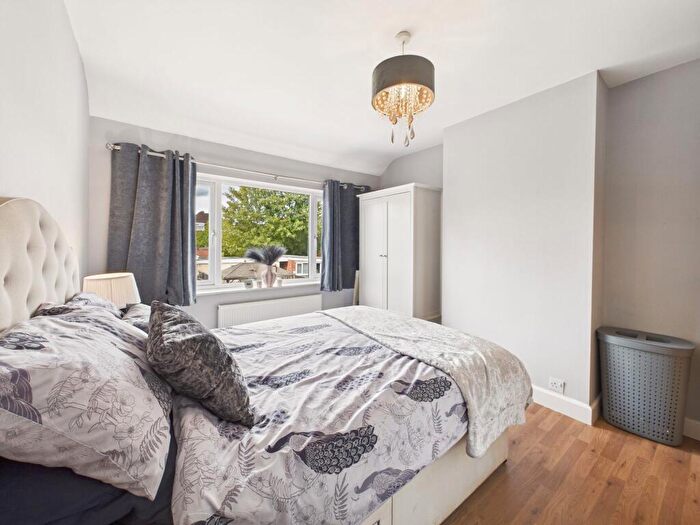 3 Bedroom Semi-Detached House For Sale In Mavis Road, Birmingham, B31