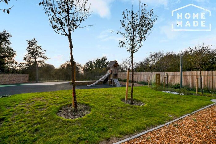3 Bedroom Flat To Rent In Middle Yard, Dudden Hill Lane, London, NW10