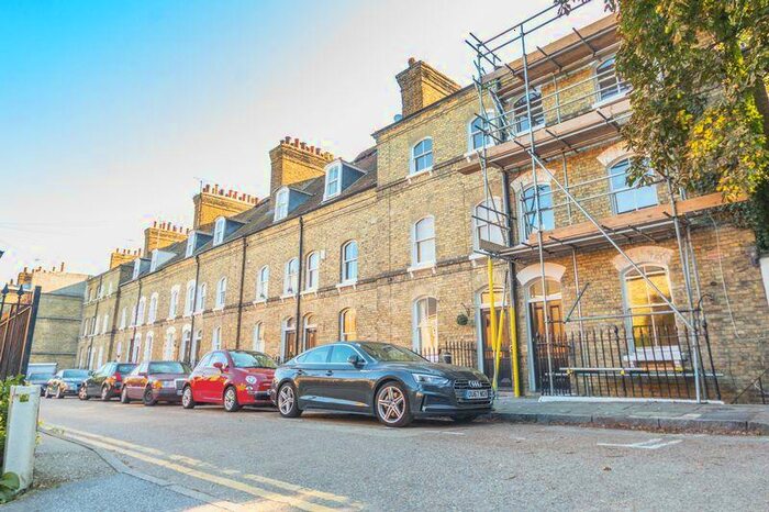 4 Bedroom Terraced House To Rent In The Terrace, Rochester, ME1