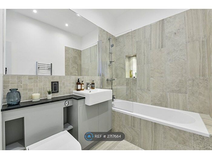 2 Bedroom Maisonette To Rent In Eardley Road, London, SW16