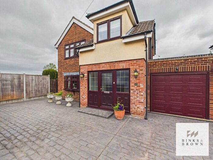 3 Bedroom Detached House For Sale In Bibby Close, Corringham, Essex, SS17