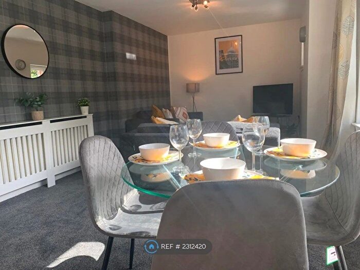 2 Bedroom Flat To Rent In Cambuslang, Cambuslang, Glasgow, G72