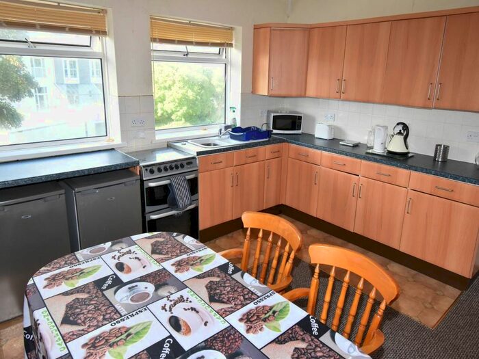 2 Bedroom Flat To Rent In Eaton Crescent, Uplands, Swansea, SA1