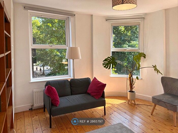 2 Bedroom Flat To Rent In Grange Road, London, SE1