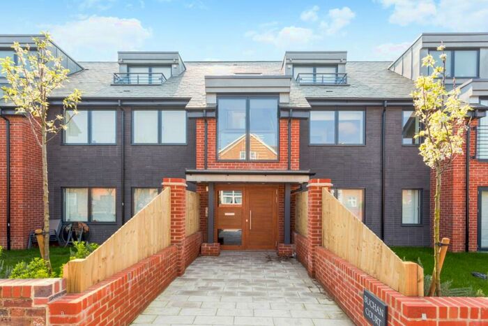 1 Bedroom Flat To Rent In Brighton Road Horsham, RH13