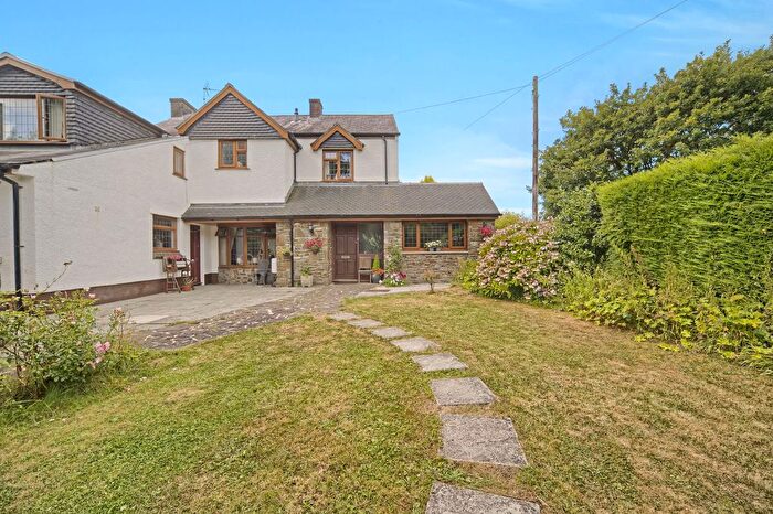 4 Bedroom Detached House For Sale In Station Road, Llanmorlais, Swansea, SA4