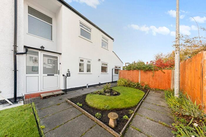 3 Bedroom End Of Terrace House For Sale In Turton Close, Hale Village, L24