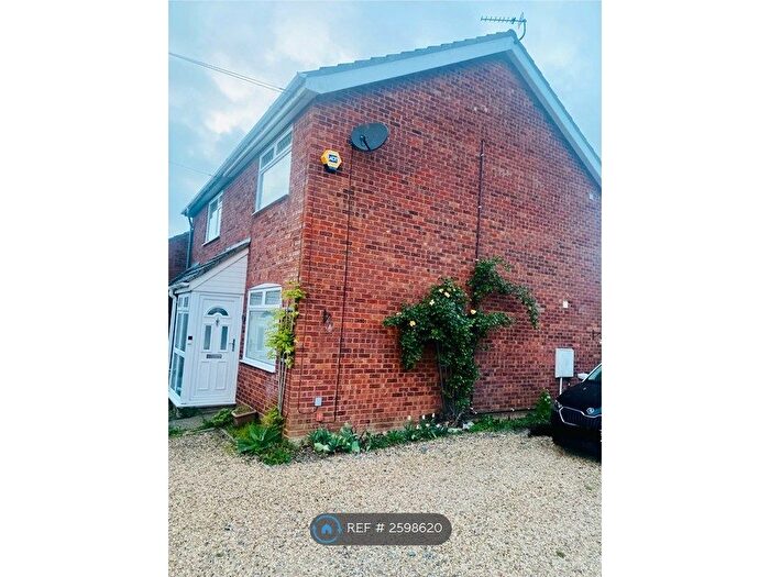 2 Bedroom Semi-Detached House To Rent In Central Crescent, Norwich, NR9