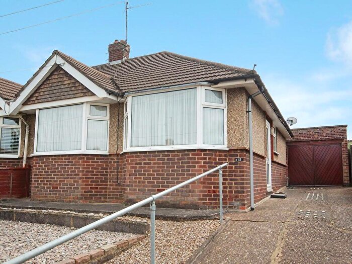 2 Bedroom Semi Detached House To Rent In Fairway, NN2