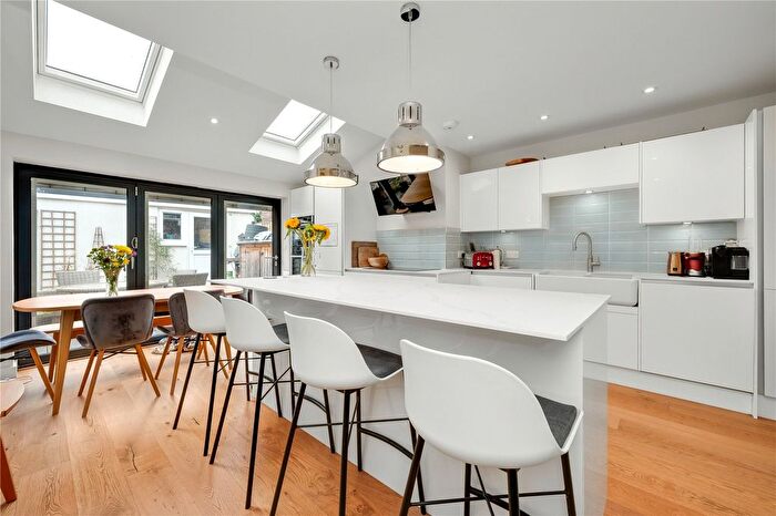 4 Bedroom Terraced House To Rent In Gainsborough Court, Walton-On-Thames, Surrey, KT12