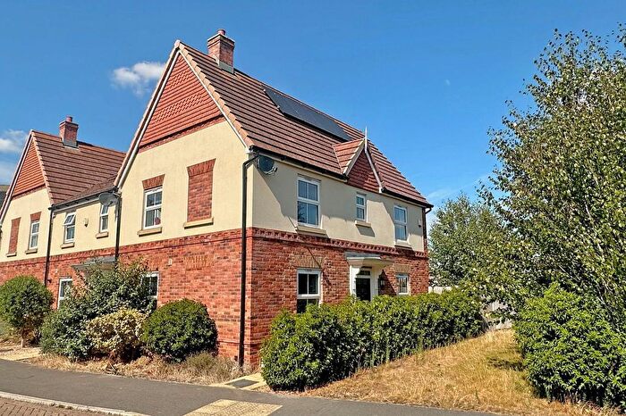 3 Bedroom End Of Terrace House For Sale In Habitat Way, Wallingford, OX10