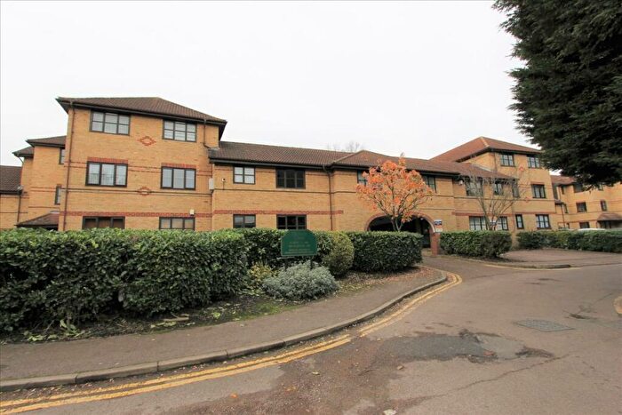 1 Bedroom Flat To Rent In Hickory Close, London, N9