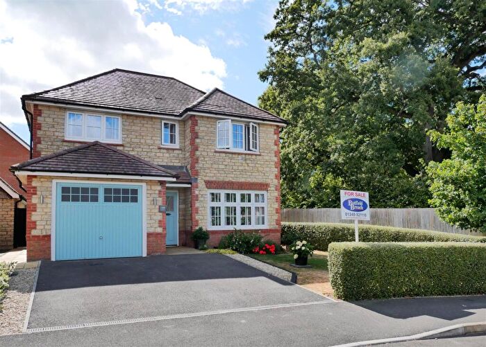 4 Bedroom Detached House For Sale In Morgans Road, Calne, SN11