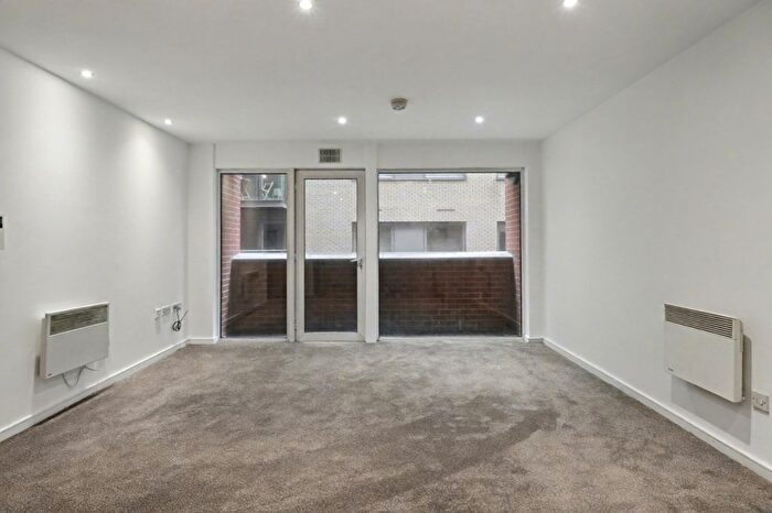 2 Bedroom Flat To Rent In The Boatmans, City Road East, M15