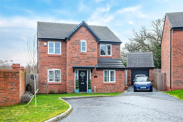 4 Bedroom Detached House For Sale In Corbetts Close, Wistaston, Crewe, Cheshire, CW2