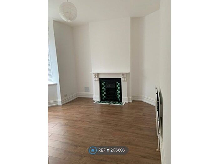 1 Bedroom Flat To Rent In Eden House Road, Sunderland, SR4