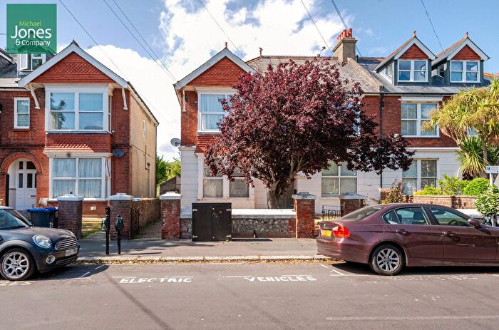 Studio To Rent In Church Walk, Worthing, West Sussex, BN11